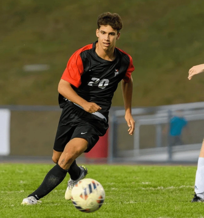 estudiante de intercambio español con Becas de fútbol en Estados Unidos